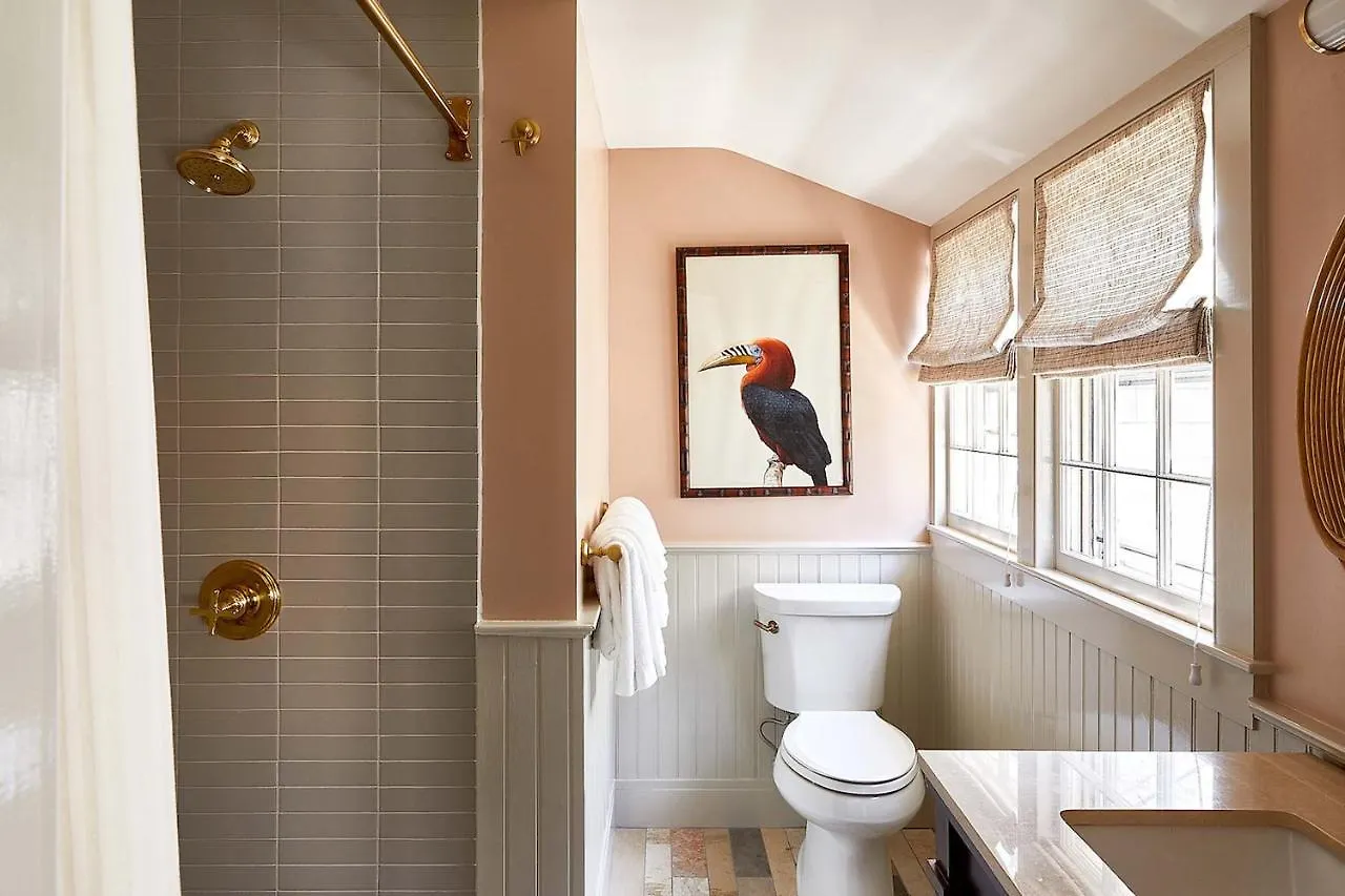 Faraway 4* Nantucket