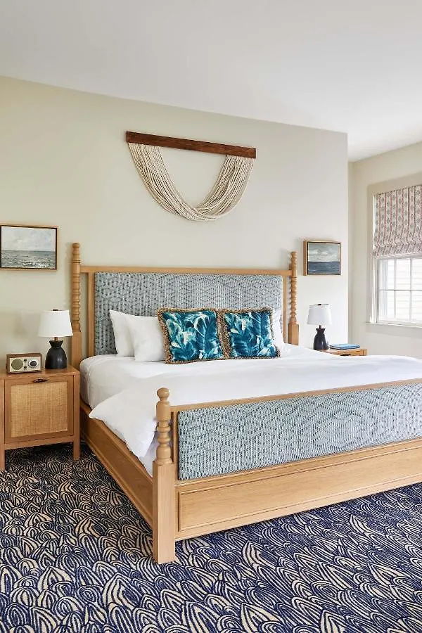 Faraway 4* Nantucket