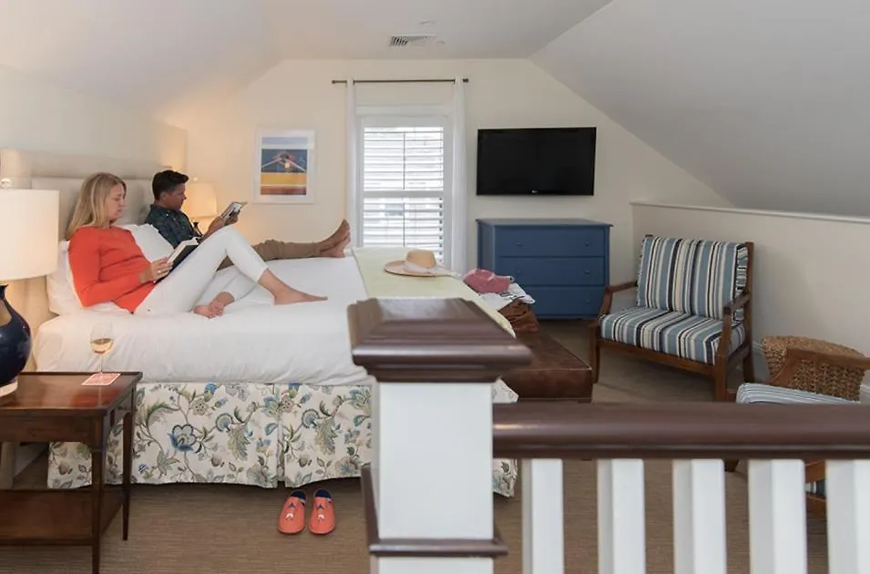 The & Hotell