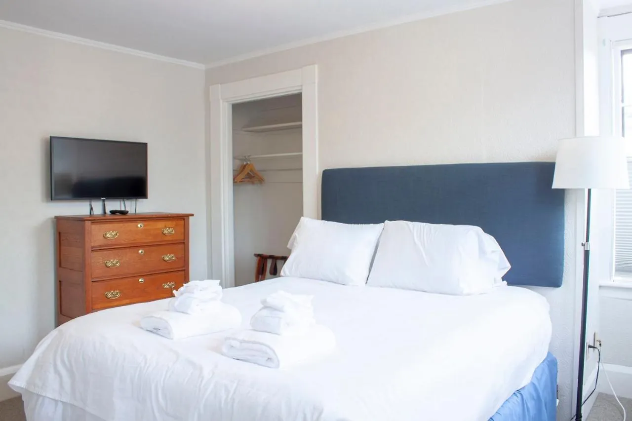 Hawthorn House Hotel Nantucket
