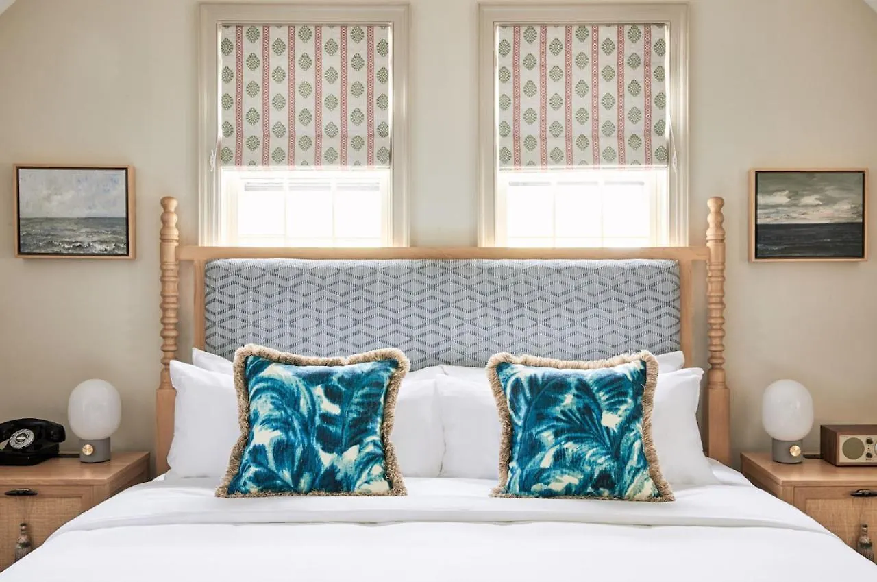 Faraway Hotel Nantucket