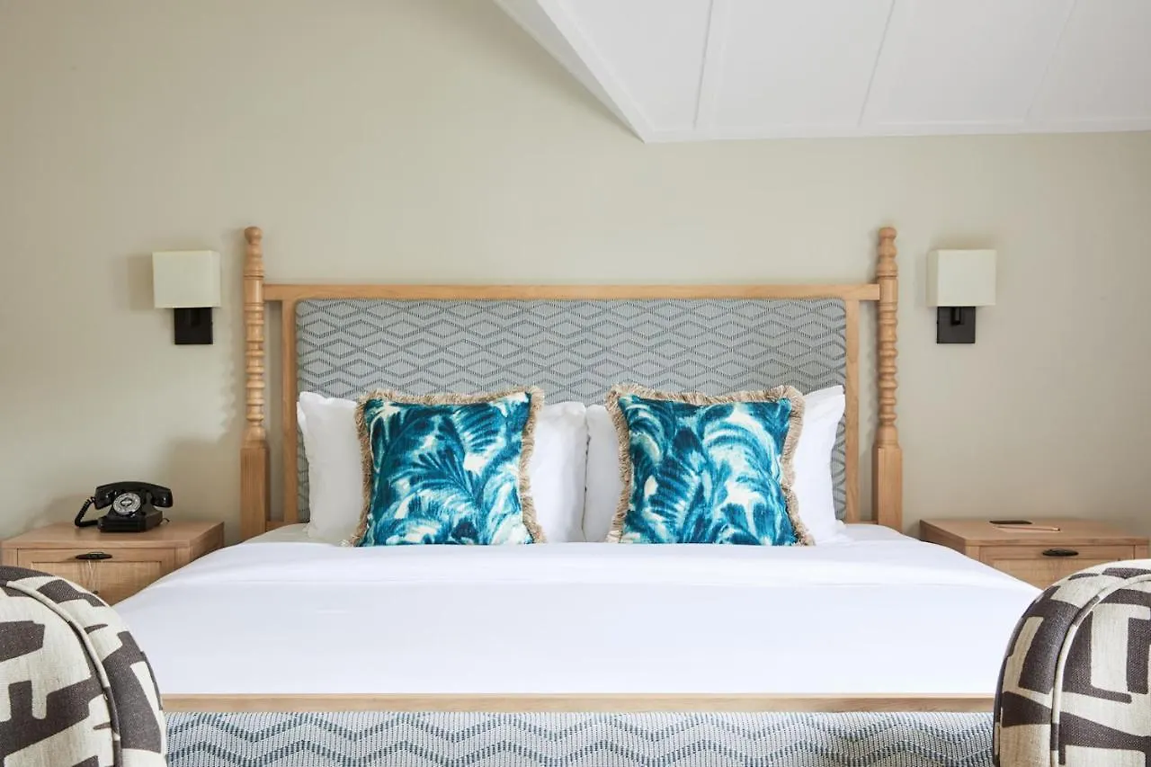 Faraway Nantucket