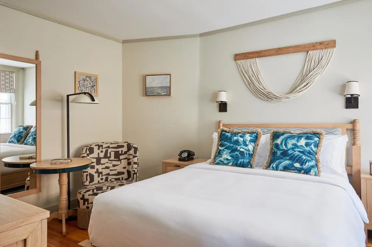 Faraway Hotel Nantucket