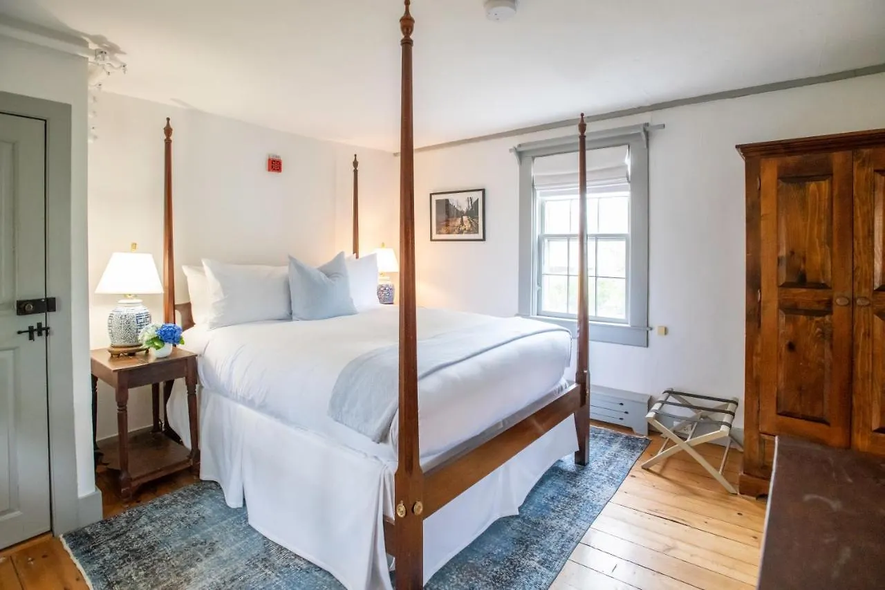 Anchor Bed & Breakfast 3*
