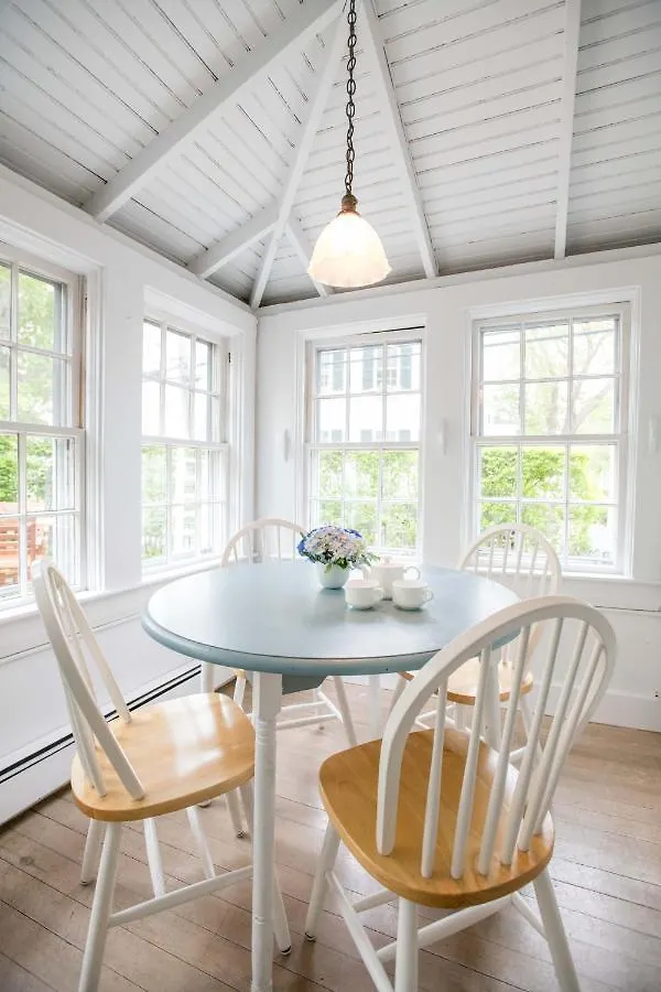 Anchor Bed & Breakfast Nantucket