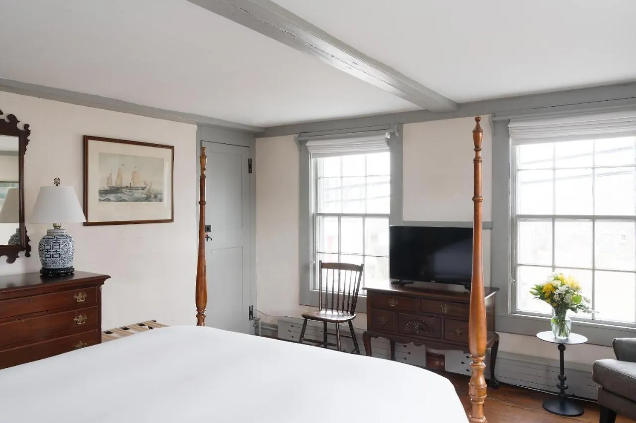 Anchor 3* Nantucket