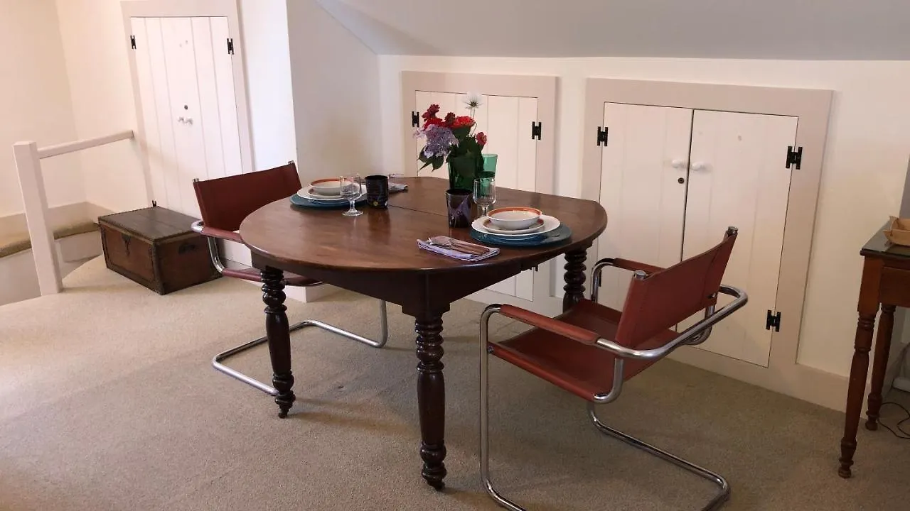 29 India House 3* Nantucket