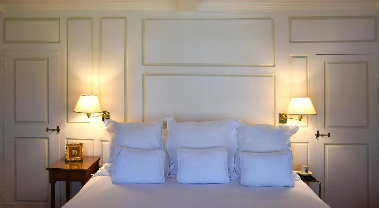 29 India House 3*