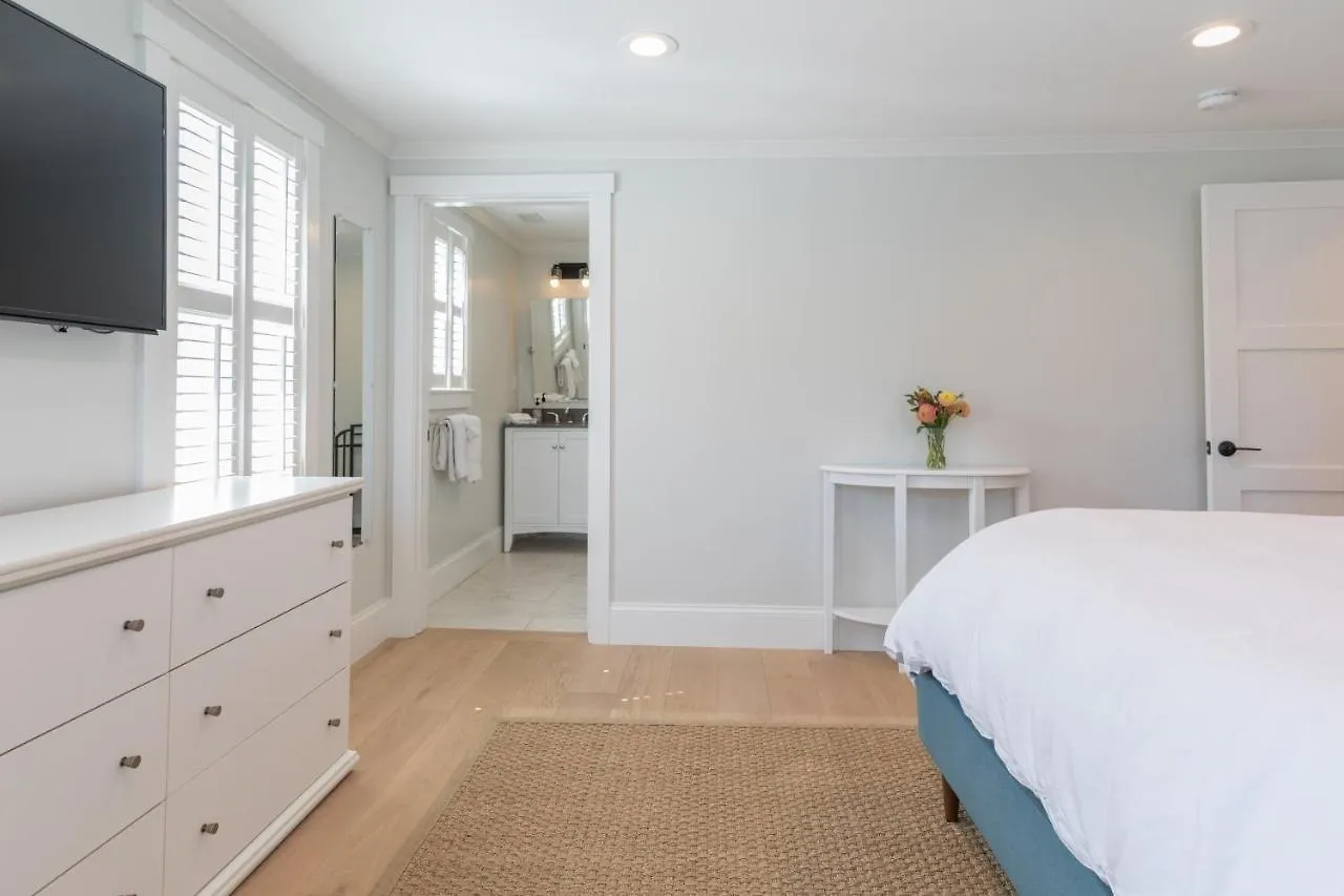45b Pleasant St * Nantucket