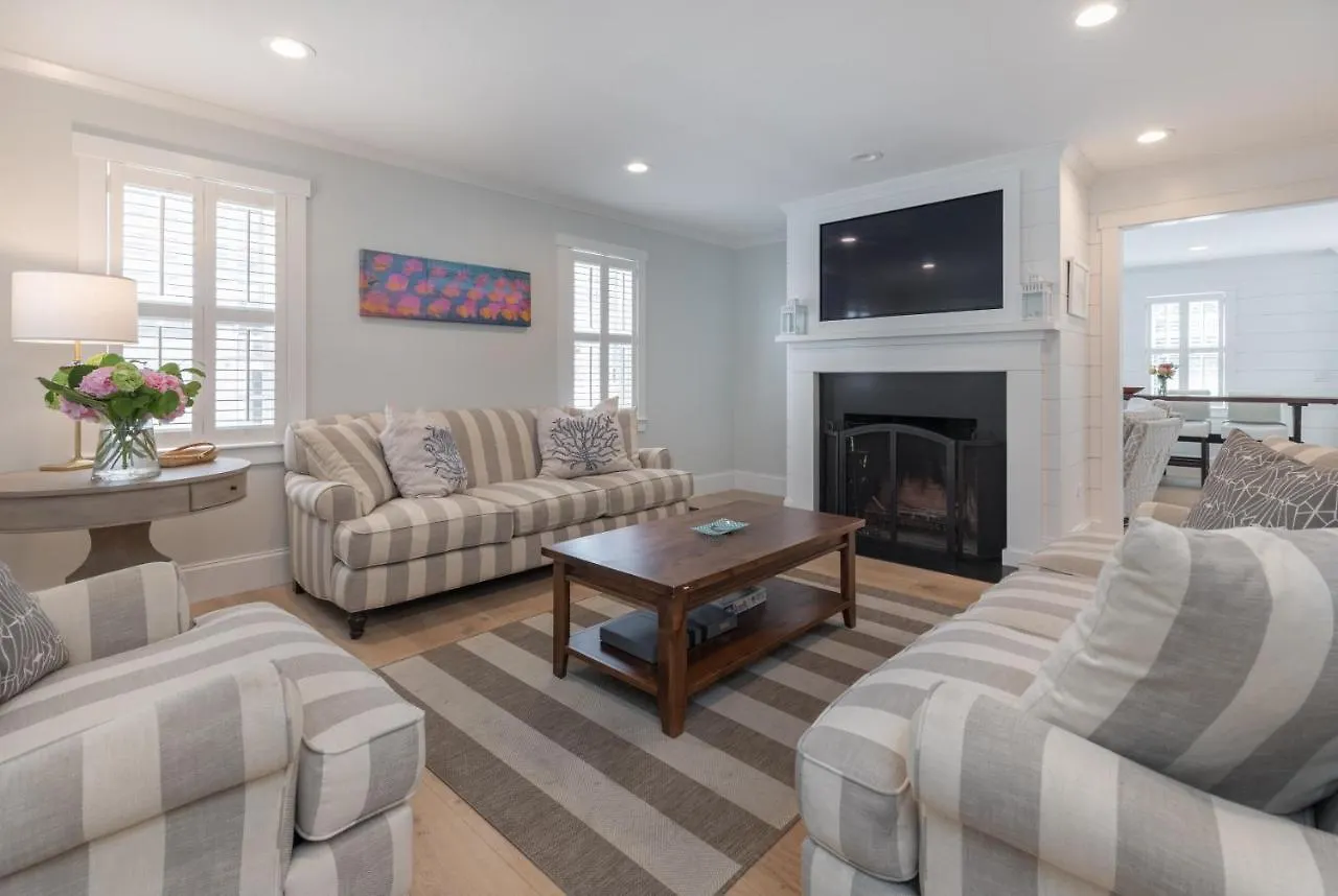 45b Pleasant St Holiday home