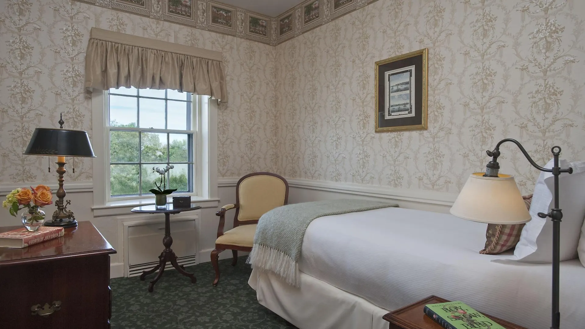 Inn Jared Coffin House