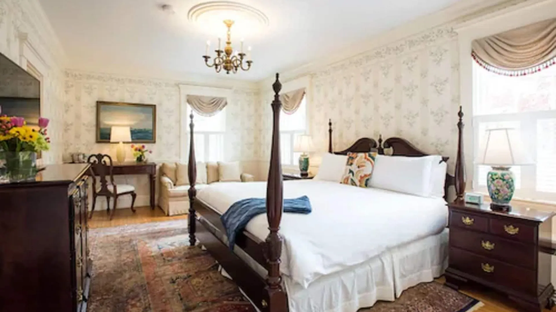 Inn Jared Coffin House