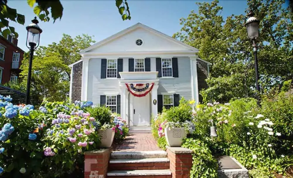 Jared Coffin House