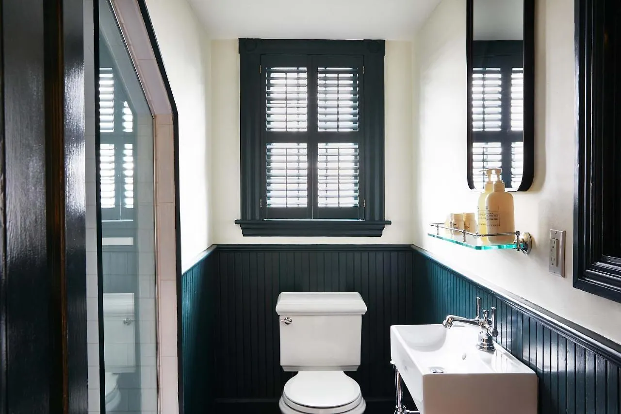 Faraway 4* Nantucket