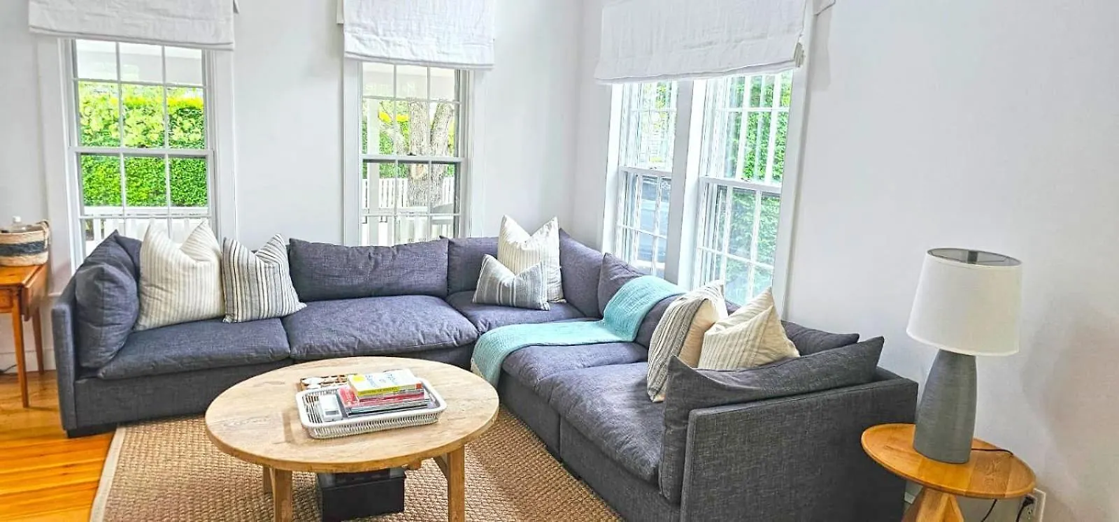 Penny Lane's Post Mid-island - Amenities Holiday home Nantucket