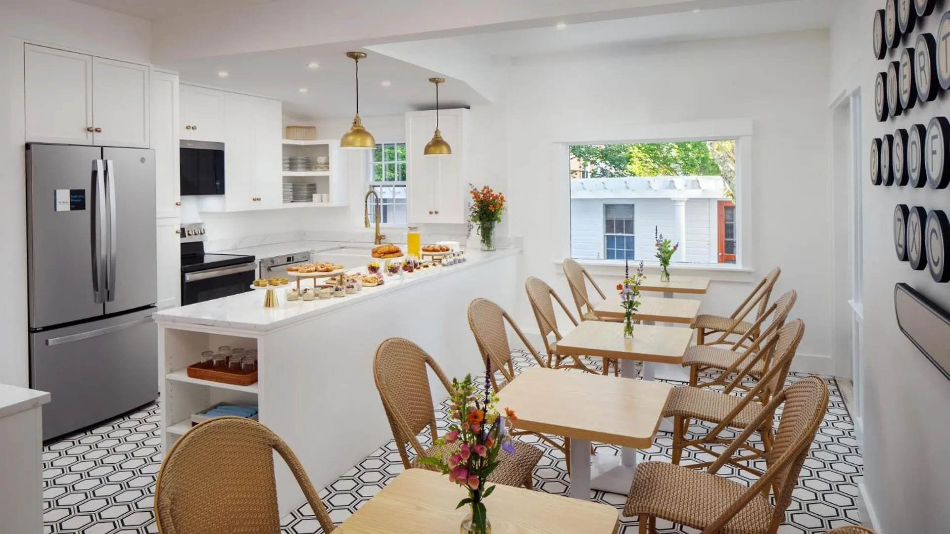 76 Main Ink Press Hotell 3*