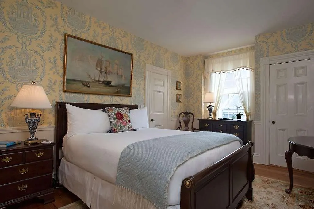 Jared Coffin House Inn