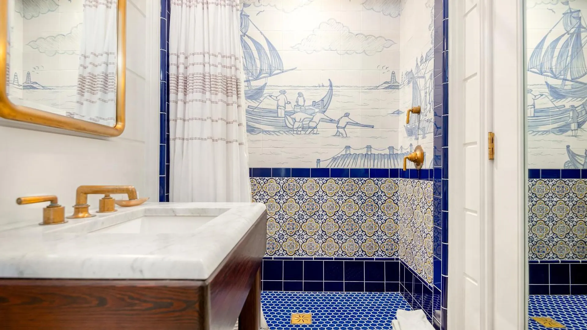 Greydon House Hotel 4*