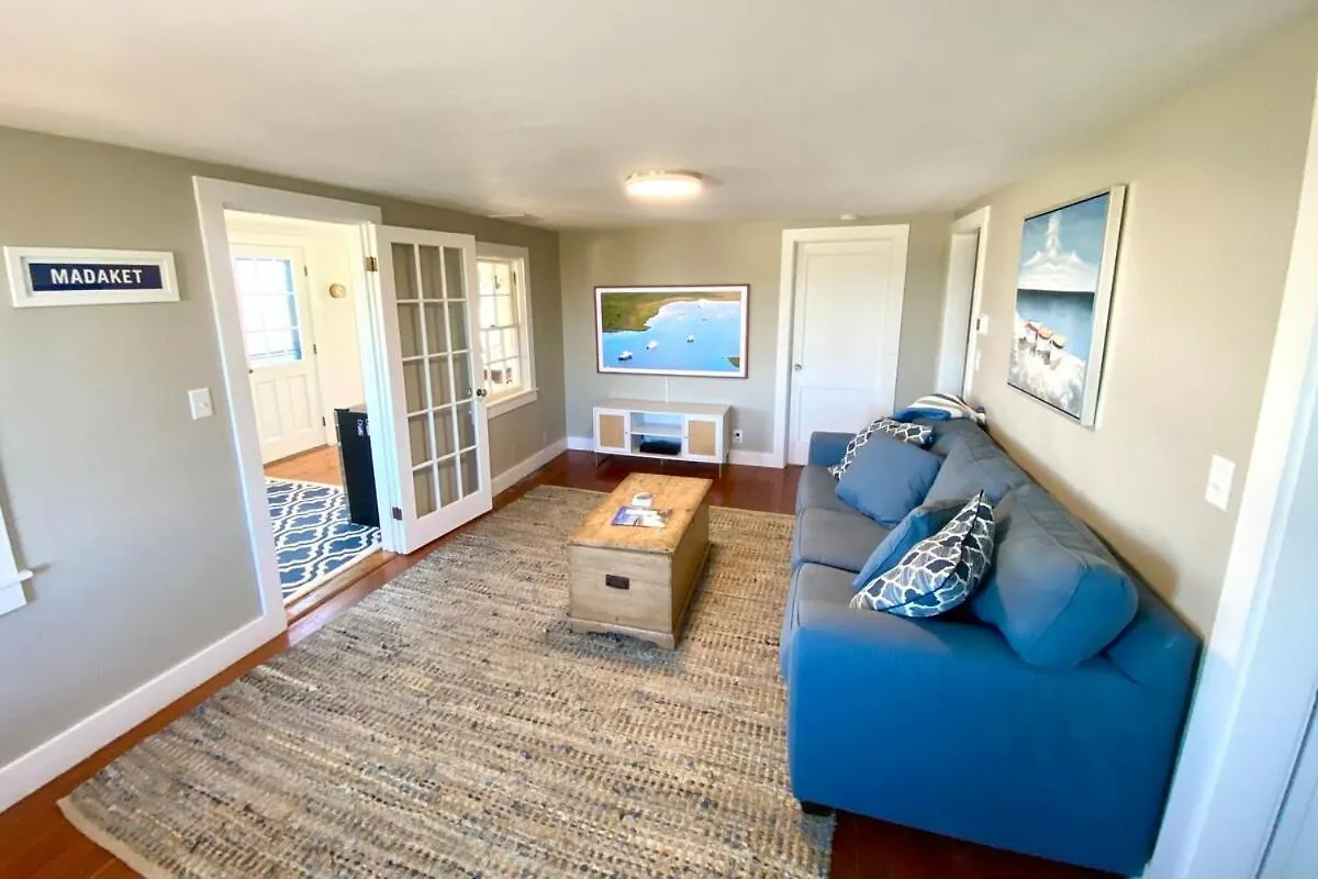 Luxurious Madaket Oceanside Retreat