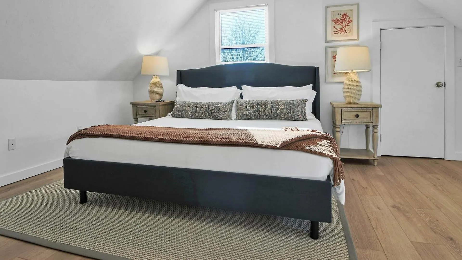Charming 3br In Nantucket's Natural Beauty
