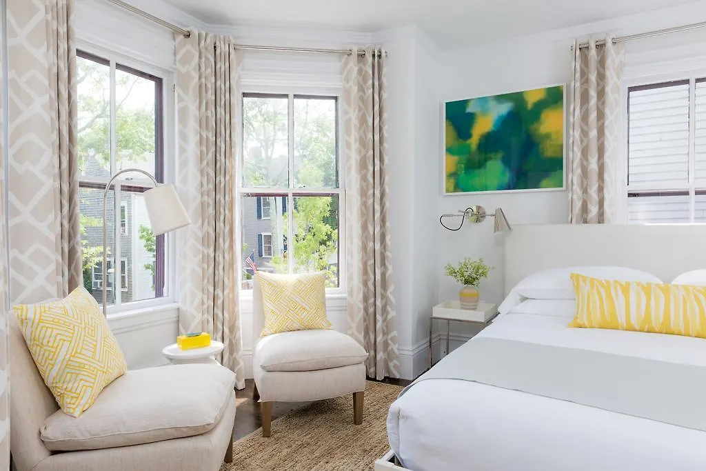 21 Broad 4* Nantucket