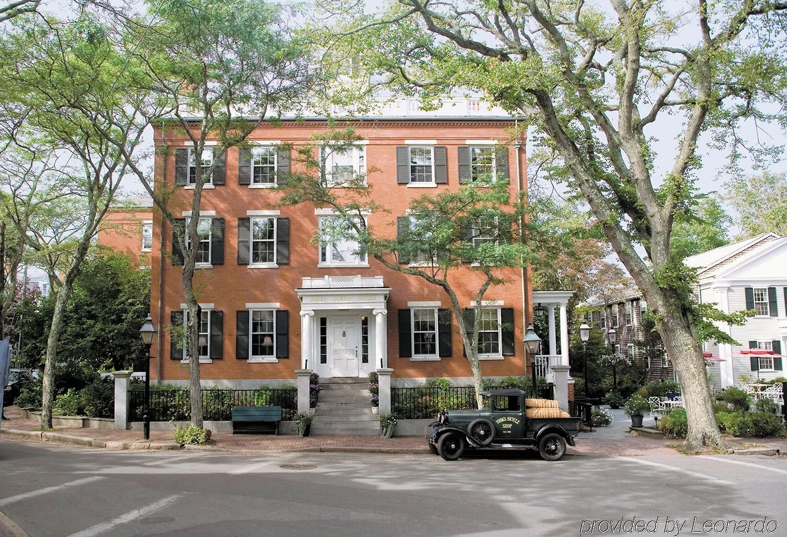 Inn Jared Coffin House 5*