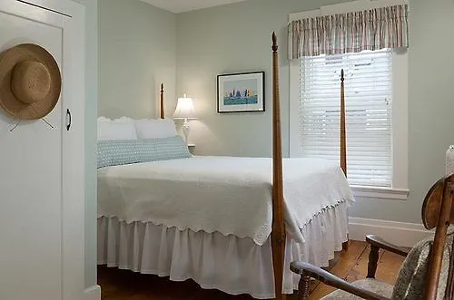 Brass Lantern Bed & Breakfast