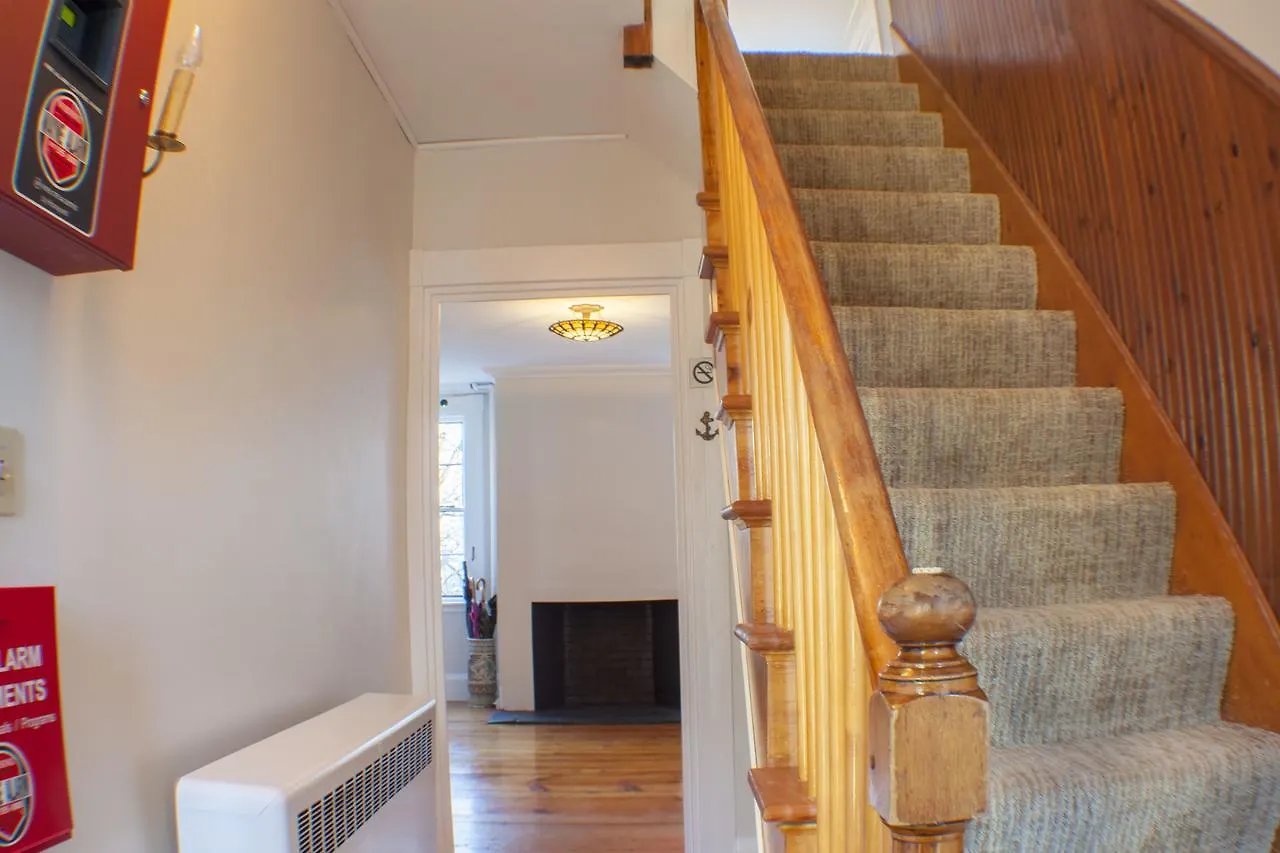 Hawthorn House Hotel 3*