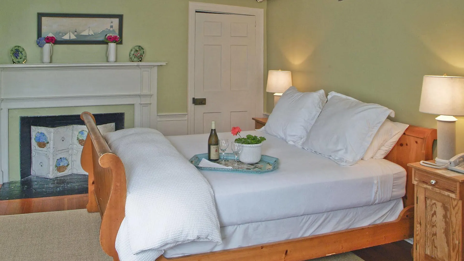 Ships Hotel Nantucket