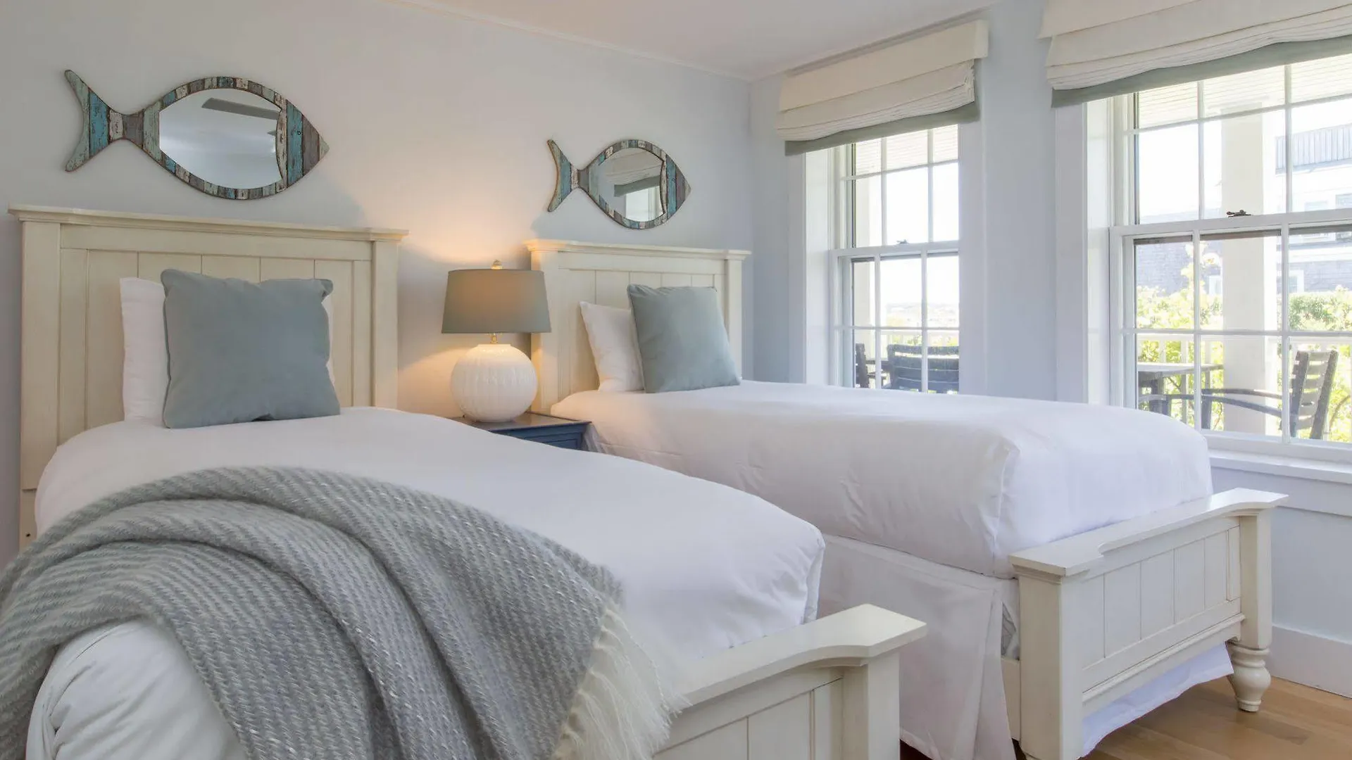 Harborview Hotell 4*