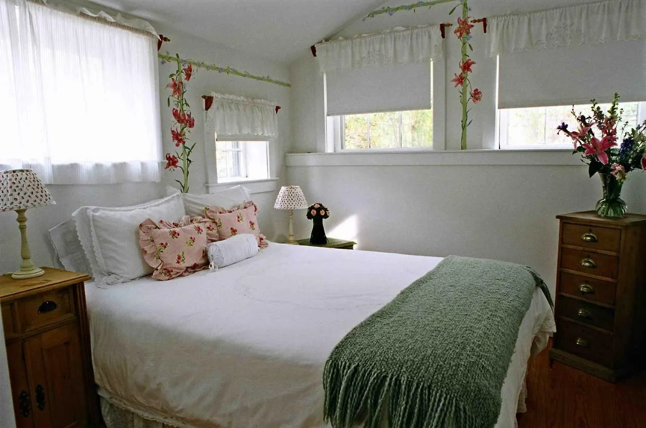 The Summer House Fair Street 5*