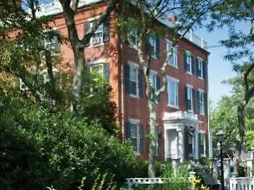 Jared Coffin House