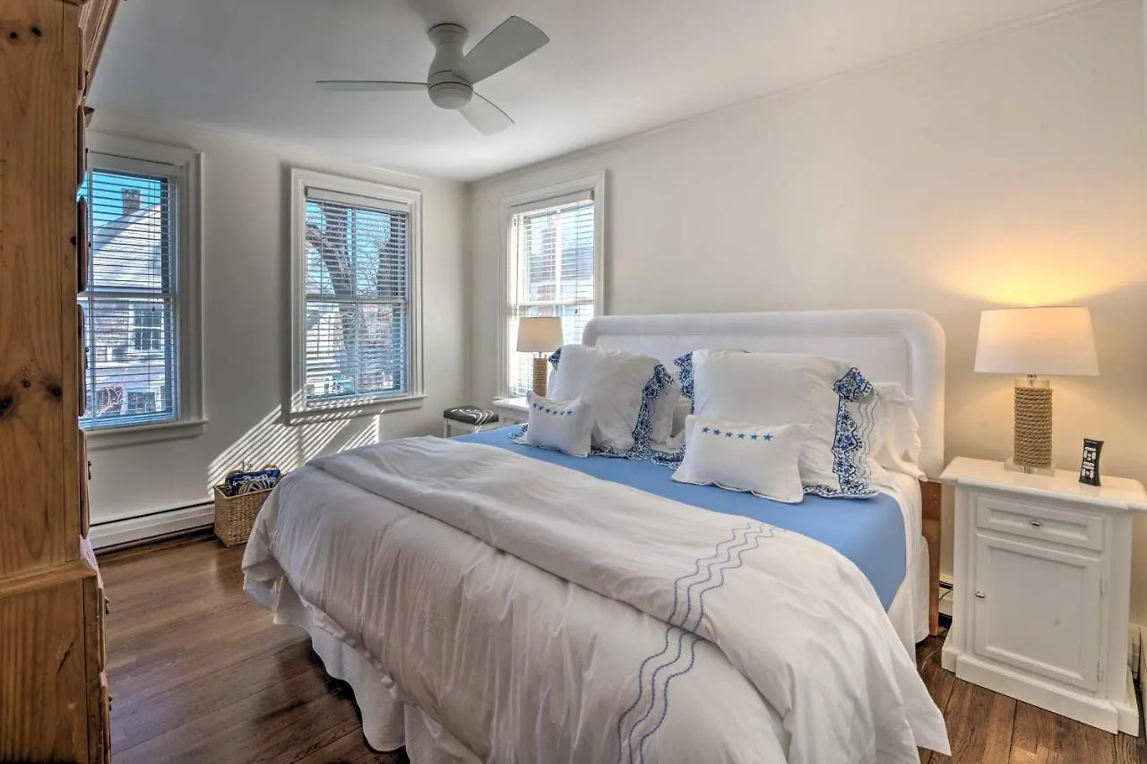 Couples Retreat In Walk To Attractions! Apartment Nantucket