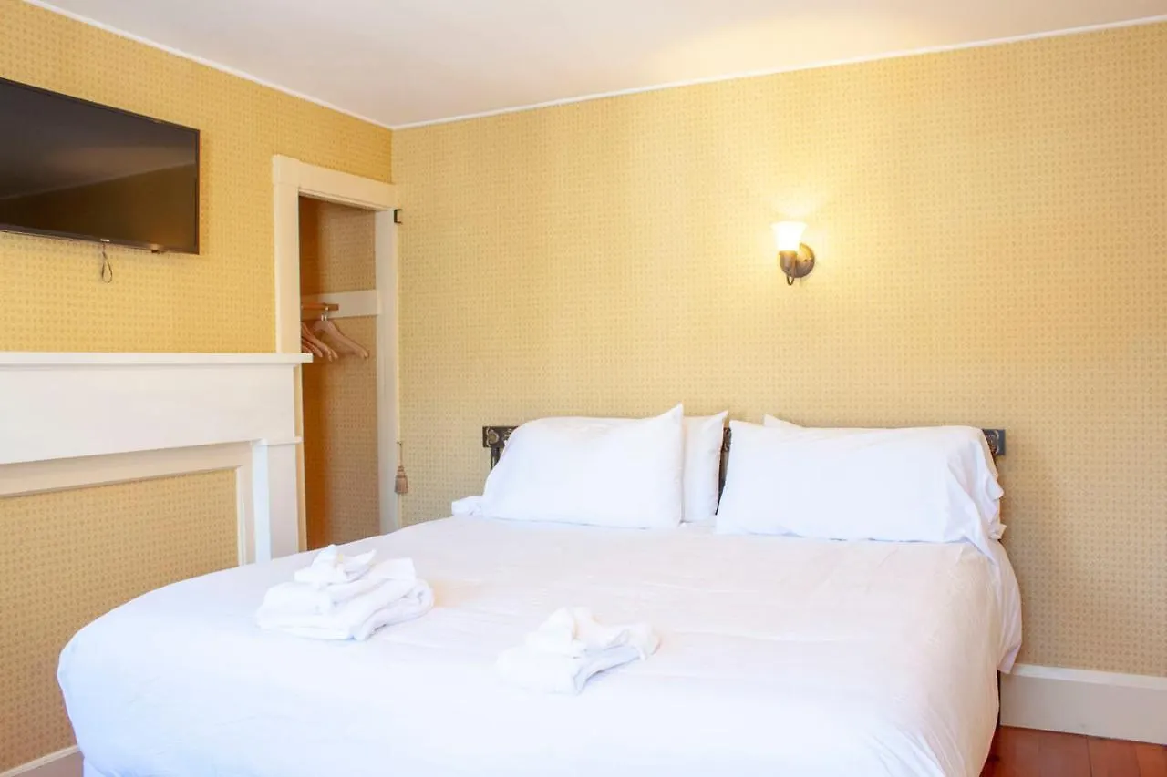 Hawthorn House 3* Nantucket