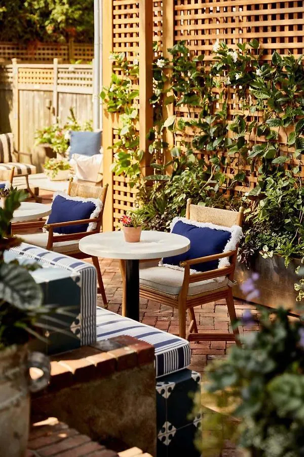Blue Iris By Life House 5* Nantucket