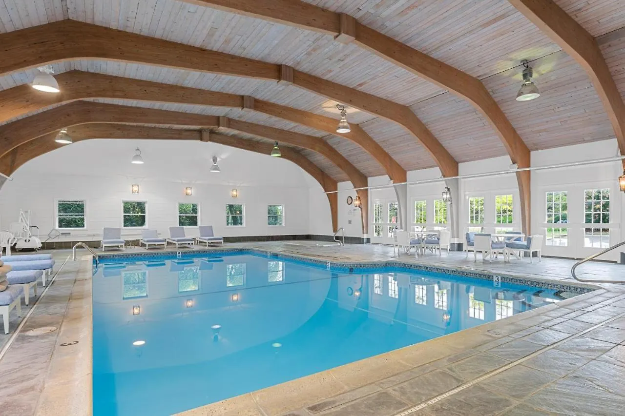 Nantucket Inn Hotell 3*