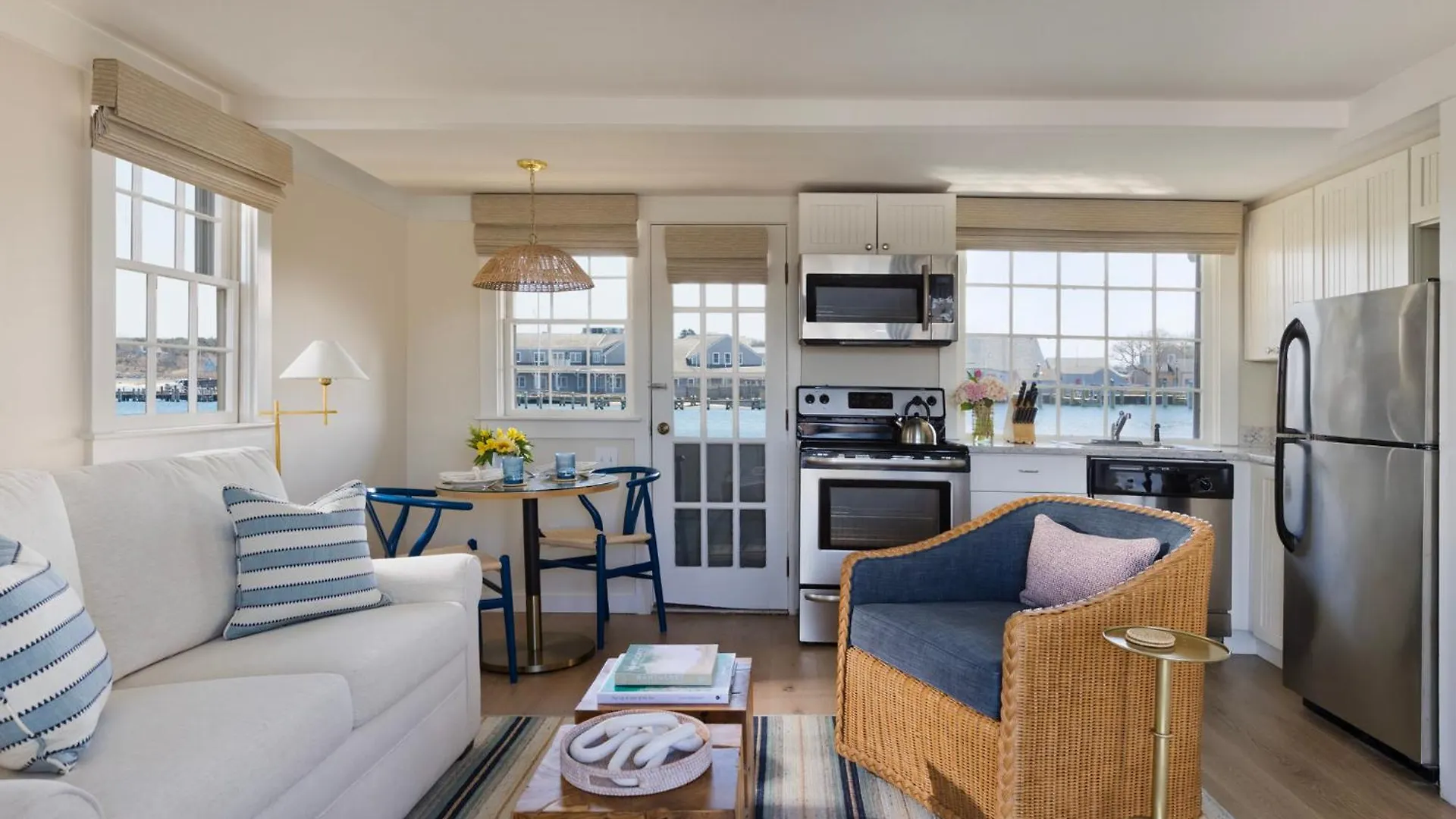 The At Boat Basin 4* Nantucket
