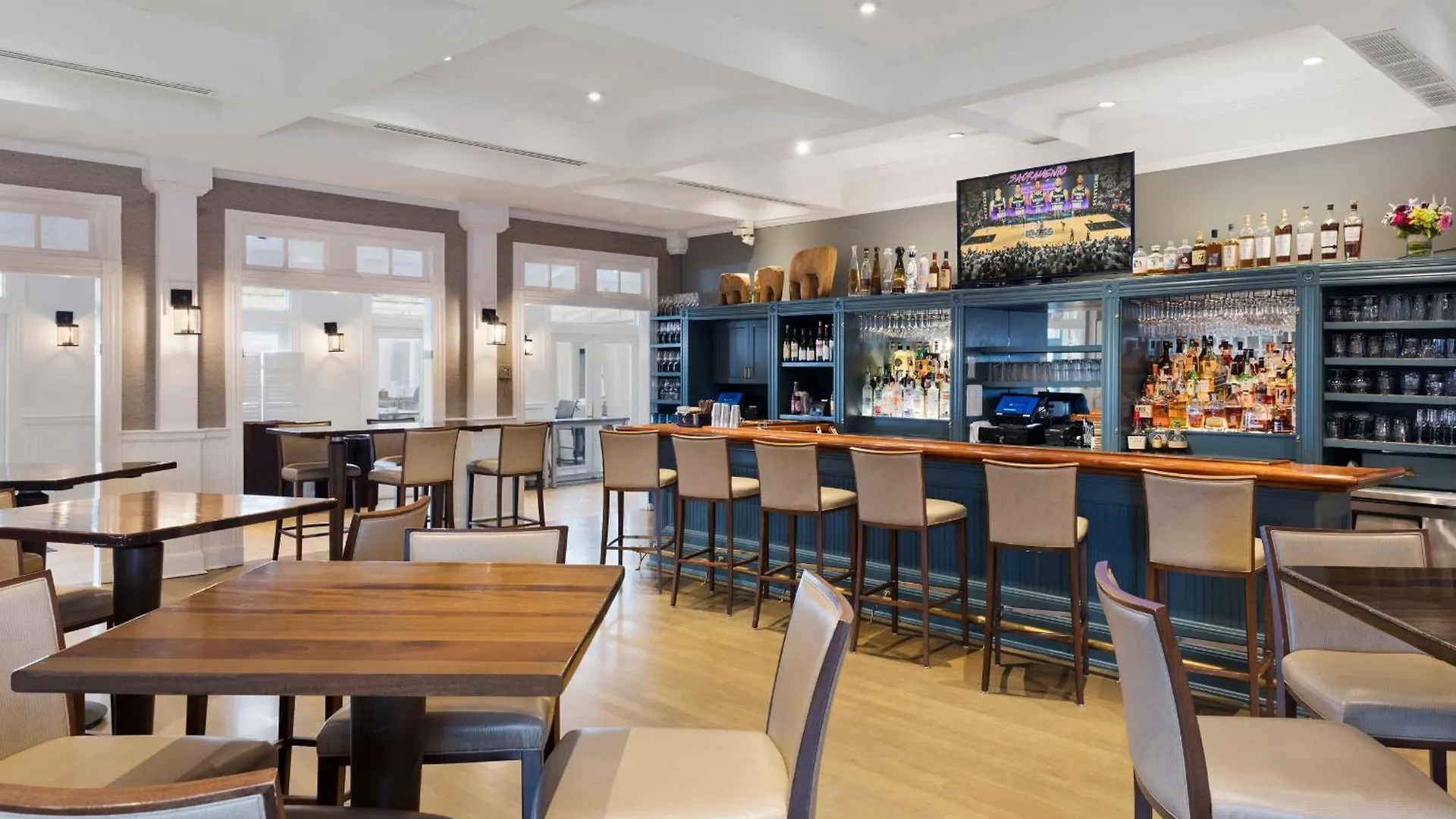 White Elephant Hotell 5*