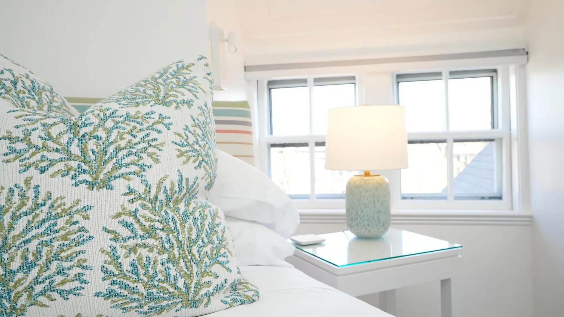 Hotel 76 Main Ink Press