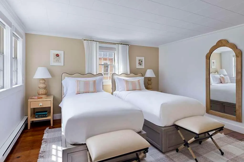 White Elephant Hotell