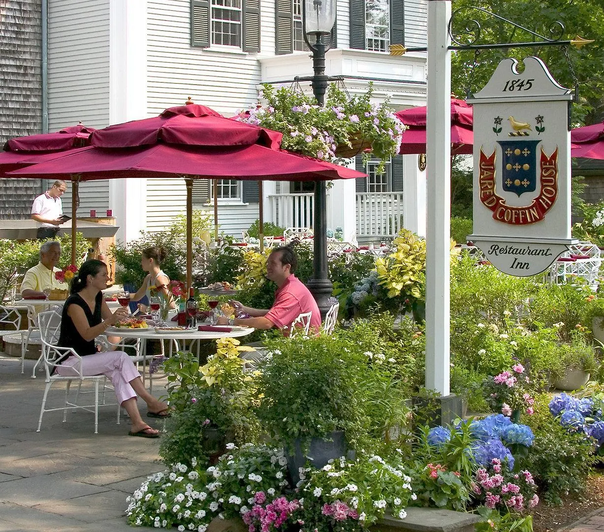 Jared Coffin House Inn