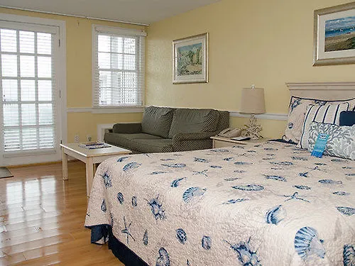 Hotel Beachside On 4*