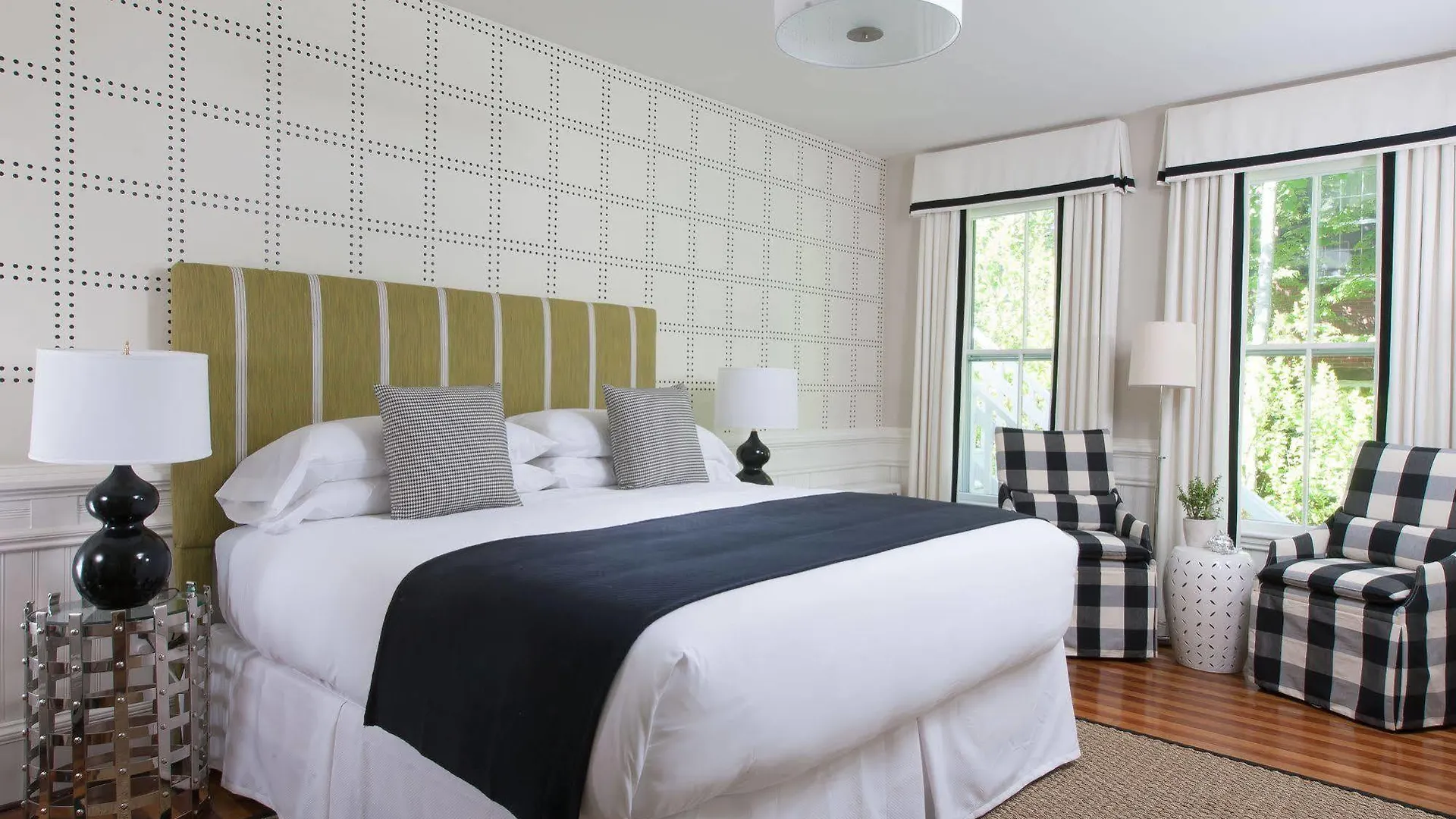 76 Main Ink Press Hotel 3*