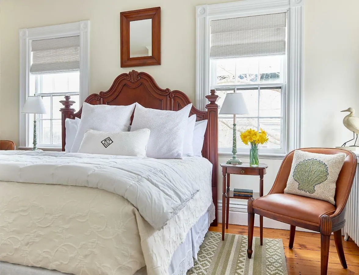 Bed and Breakfast Sherburne 3*